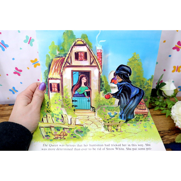 Vintage 1970s My Favorite Pop Up Book Snow White Retro 70s Childrens Book - Picture 8 of 9